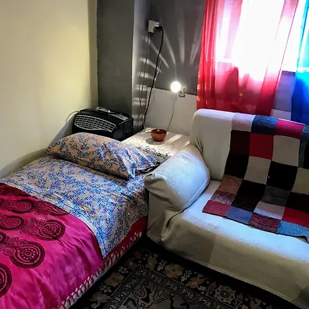 Bed & Breakfast Number 60